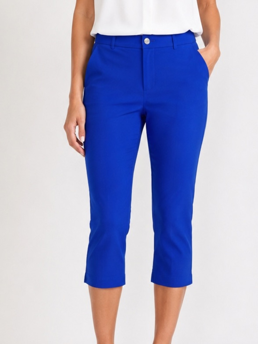 Rafaella Women’s Stretch pull on capri Pants Size 4 Blue Pockets business casual